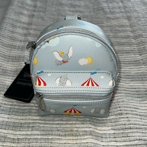 NWT Loungefly Dumbo wrislet/ belt bag